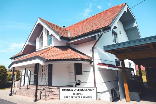 Apartments & rooms Ksenya