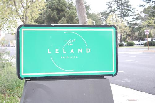 Certifikát, hodnocení, plakát nebo jiný dokument vystavený v ubytování Leland Hotel Palo Alto