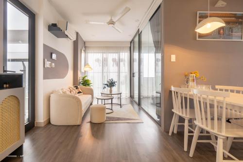 Ruang duduk di Căn hộ Vip 2Phòng ngủ 2 View- Huế Ơi 3