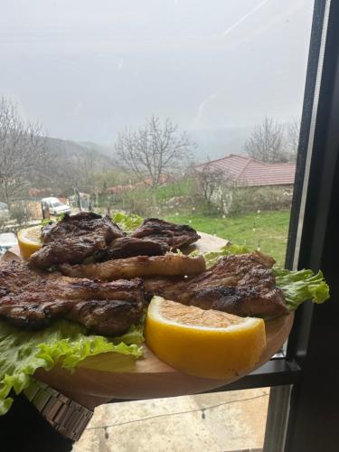 Fotografie z fotogalerie ubytování Bujtina Sakollari v destinaci Poliçan