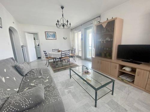 LA GRANDE MOTTE - BEL APPARTEMENT POUR 4 PERSONNES - VUE SUR MER - PARKING