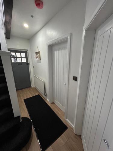 Spaghetti House - 6 Bedroom Contractor House Sleeps 12 Parking for 3 Vans Bromford Duddeston Fort Dunlop Star City Saltley Viaduct HS2 photo 24