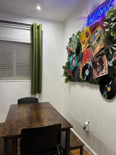 Stunning Little Havana Close to Airport, Calle Ocho, Brickell, Cruises,Wynwood and the Beaches - Free Parking photo 50