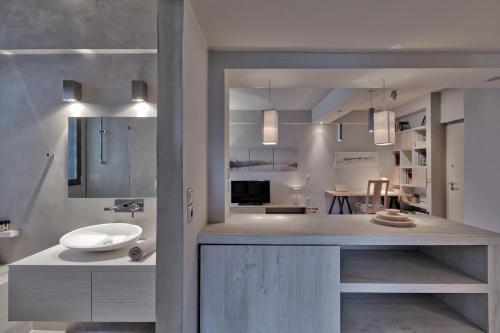 Boutique design apartment next to green park