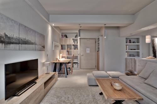 Boutique design apartment next to green park