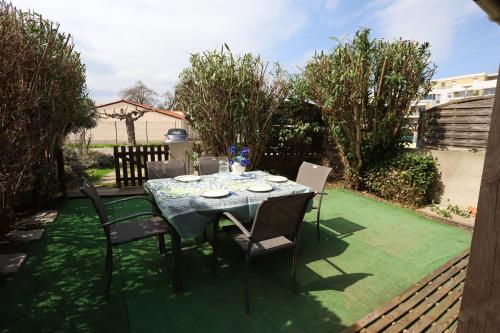 Argeles sur Mer jolie maison avec terrasse et piscine