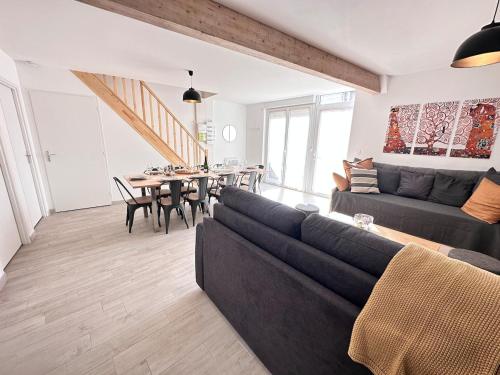 Χώρος καθιστικού στο Gite 8 personnes avec jacuzzi à 10 min de Reims