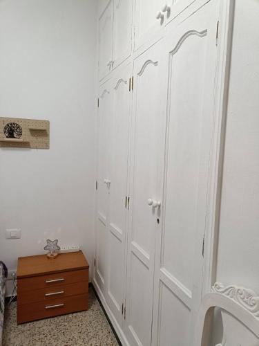 Cozy Guest Room Near Las Canteras Beach in Las Palmas