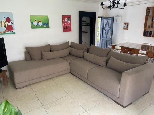 a living room with a couch and a table at Casa a 5 minutos caminando del centro historico in Zacatecas