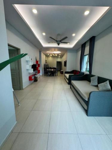 Χώρος καθιστικού στο AYAAN GAMING HOME at Quintet Play Free GranTurismo