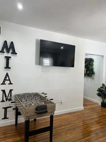 Stunning Little Havana Close to Airport, Calle Ocho, Brickell, Cruises,Wynwood and the Beaches - Free Parking photo 47