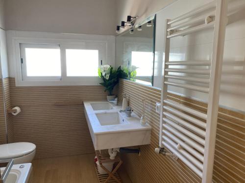 Ένα μπάνιο στο Casa Las Terrazas del Lago Alojamiento Rural