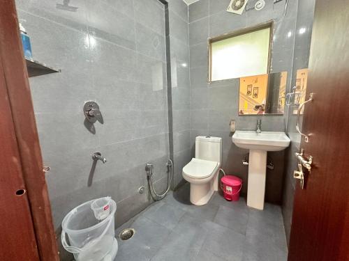 Gallery image of Hotel Clover Inn By Arony Hospitality Dehradun in Dehradun