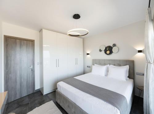 Adam's Suite
