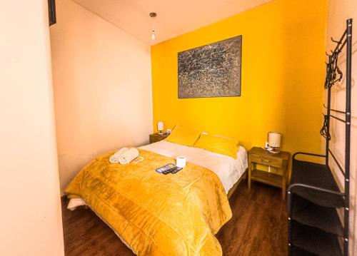 Postel nebo postele na pokoji v ubytování Lobo Hostel La Paz