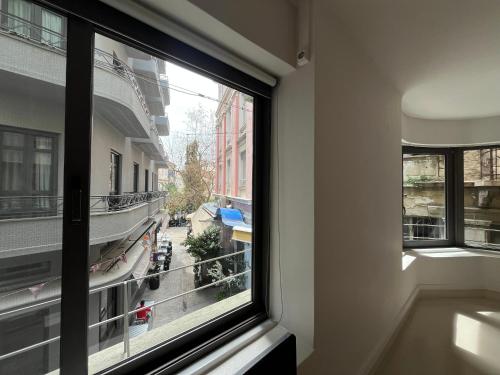 Mosaikon Guesthouses #Vasilikis Str