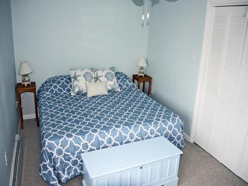 Gallery image of Pet Friendly, Single Family, Private Heated Pool, Hot Tub, Beach Badges And Beach Equipment, Private Fenced In Yard, Deck And Covered Patio, Granite, in Ship Bottom