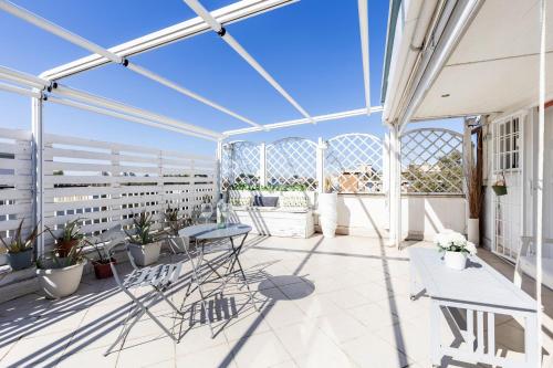 Hostly-Salotti Terrace Suite-20min to Vatican