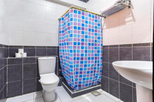 Ένα μπάνιο στο Luxury 2Bed Room Apartment