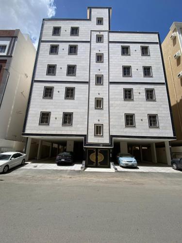 Το κτήριο όπου στεγάζεται  το διαμέρισμα