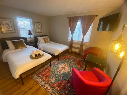 Postel nebo postele na pokoji v ubytování Charming Stay - Perfect for Groups, FREE Parking, 3 Beds