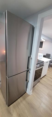 Cuisine ou kitchenette dans l'établissement Basement Studio