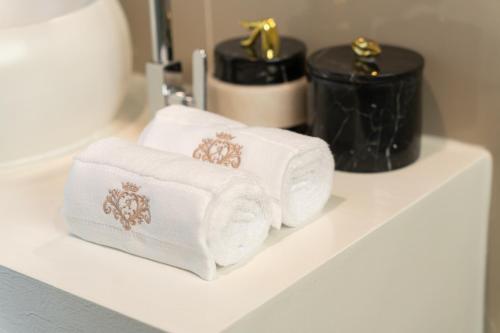 Billede fra billedgalleriet på APHRODITE POOL VILLA - Old City I 7 Bed Rooms I Daily Housekeeping i Chiang Mai