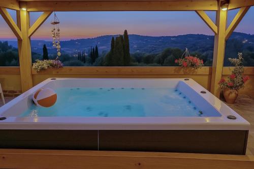 Viros Holiday House Breathtaking Views & Private Mini Pool Jacuzzi in Corfu