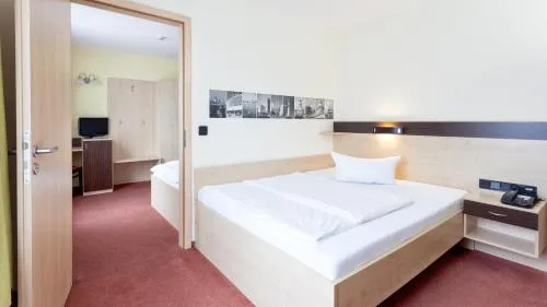 Hotel Mit-Mensch photo 23