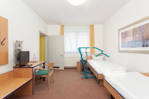 Hotel Mit-Mensch photo 26