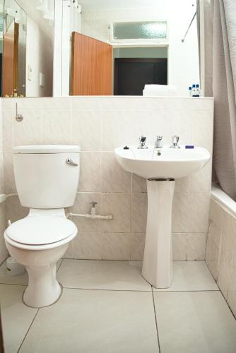 Bagno di Gooderson Tropicana Hotel