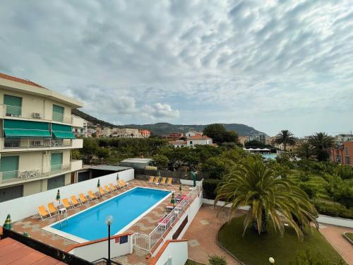 Bazén v ubytování Moresco Apartment nebo v jeho okolí