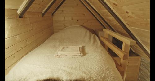 Una cama o camas en una habitación de GUEST HOUSE PRIVAL.CLUB