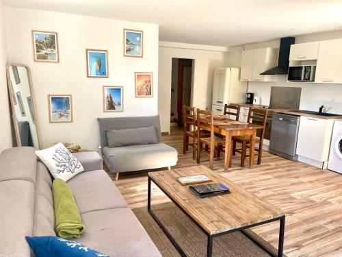 Η κουζίνα ή μικρή κουζίνα στο Bel appartement dans hameau calme