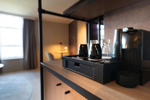 Dapur atau dapur kecil di Wasserturm Hotel Cologne, Curio Collection by Hilton