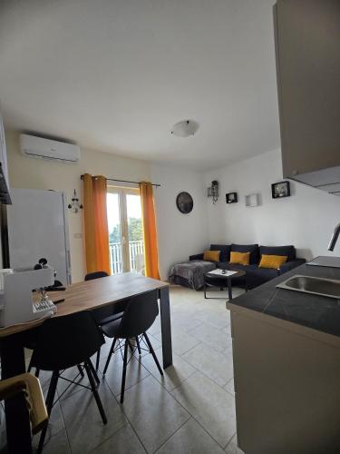 Apartment Happiness Novalja SELF CHECK IN