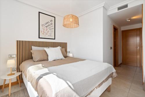 Sunset Golf Luxury Apartment with Big Terrace