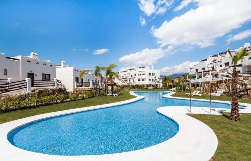 Sunset Golf Luxury Apartment with Big Terrace