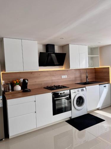 Dapur atau dapur kecil di Maison Design