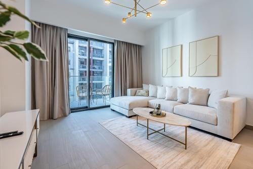 Luxurious 1BDR apartment in MBR City