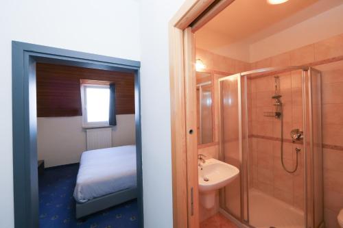 Ένα μπάνιο στο Hotel Regina del Bosco