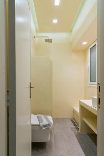 Centrally Located Apt for 3 People