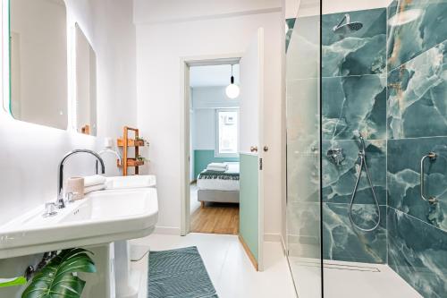 STELLIE Elegant Mid-century modern 2bd-2bath