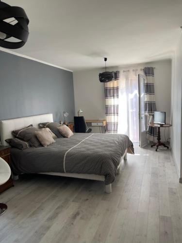 Chambre meublée top !!!