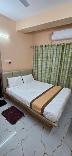Una cama o camas en una habitación de HOTELLEOs