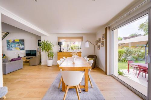 Maison familiale climatisée avec piscine