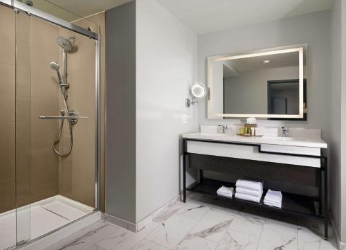 Hilton San Jose Image