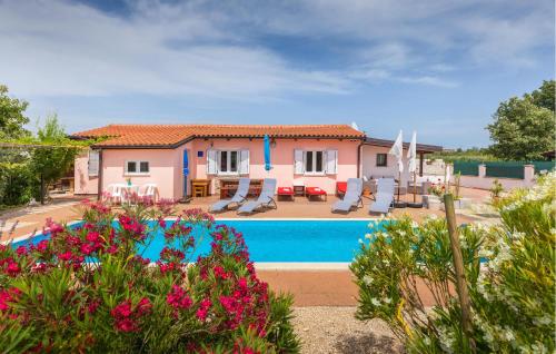 Amazing Home In Rovinj With Kitchen