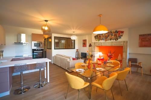 Le Seventies & Spa Appartement spacieux et athypique, cœur du centre ville