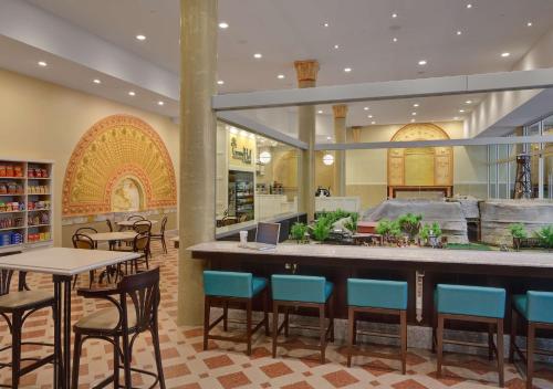 St. Louis Union Station Hotel, Curio Collection by Hilton Image